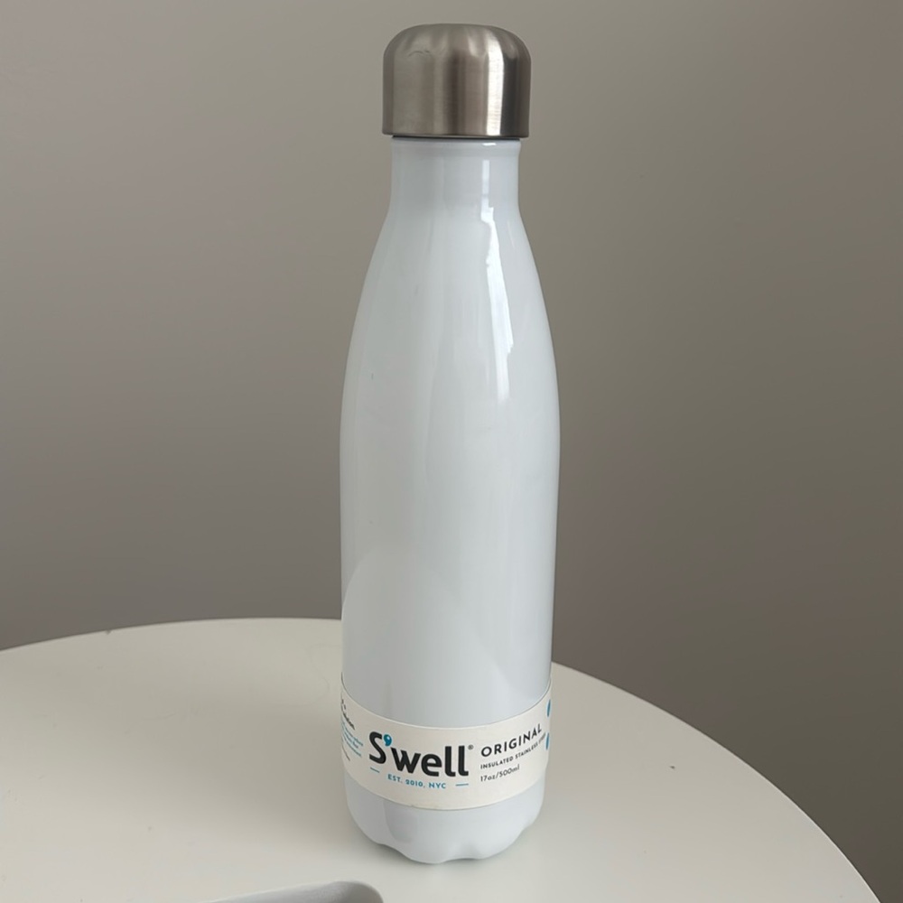 NWT: Swell White Bottle